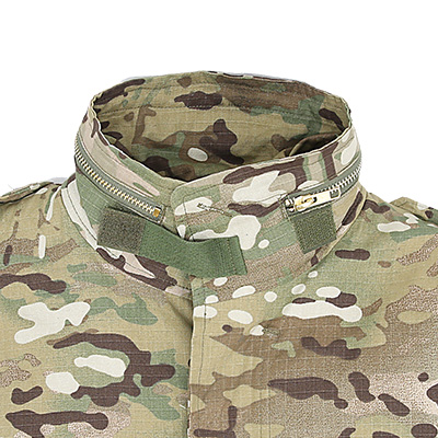 Kragen der Militäruniformjacke
