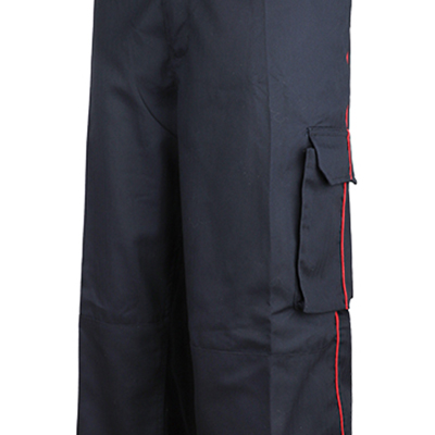 Cargotaschen der dunkelblauen Armeeuniform