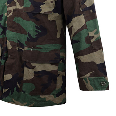 Armeeuniform BDU Zwei untere Taschen